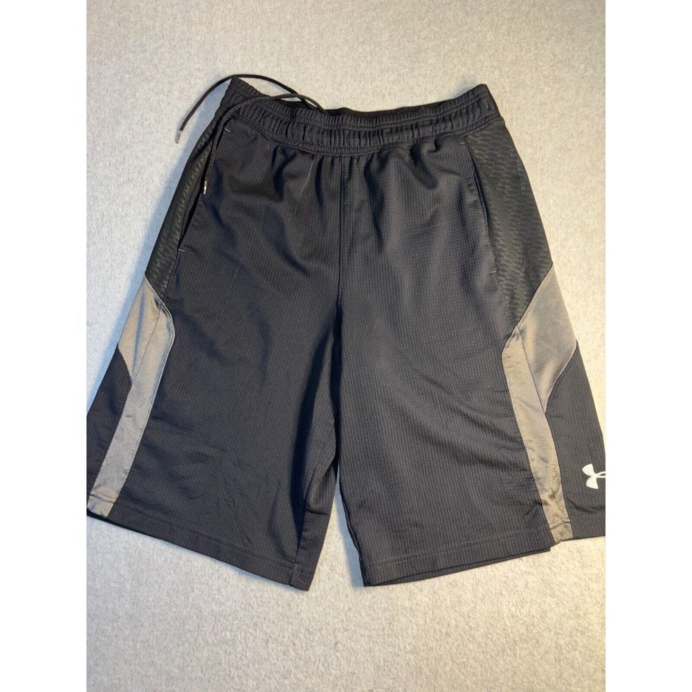 Under armour Shorts Mens Medium Black Pockets Logo Elastic Waist‎ Drawstring
